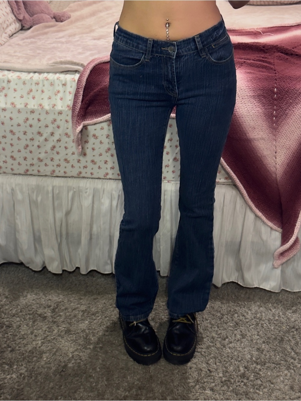 Brandy Melville Women's Dark Blue Flared Jeans - Classic mid-Rise Style